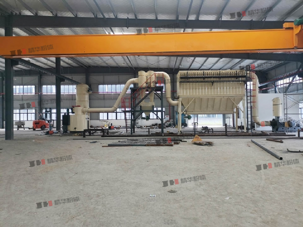 煅后焦輥壓磨--內(nèi)蒙古某生產(chǎn)現(xiàn)場(chǎng)